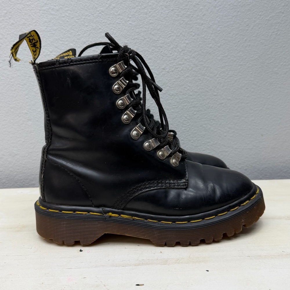 Dr. Martens Black Patent Leather Y2K “Made In England” Boots Size 8 - Picture 3 of 7